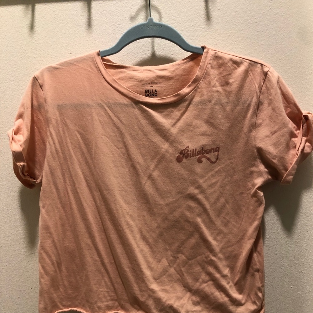 Peach cropped billabong tee